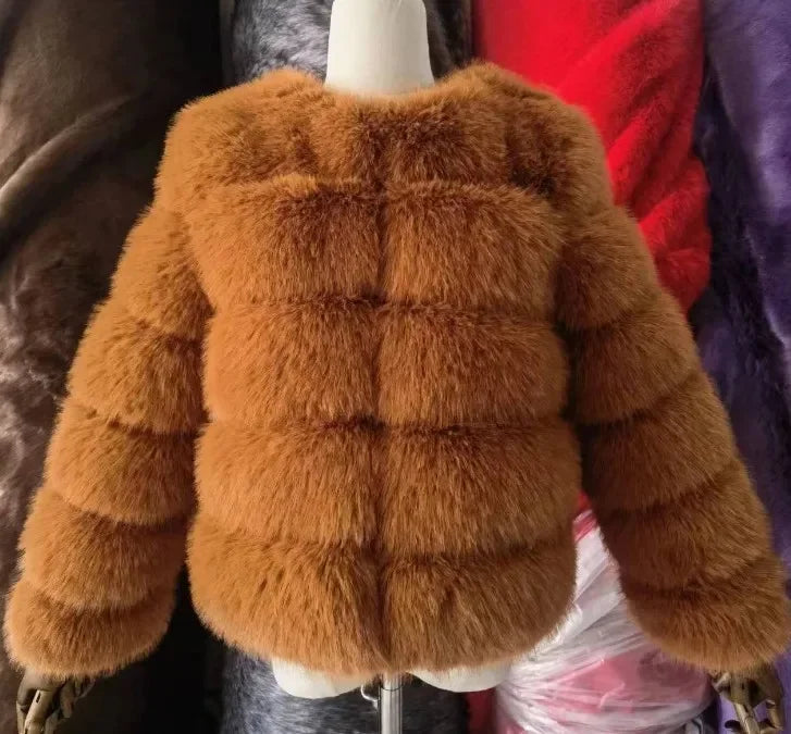 Manteau court fausse fourrure femme – Chaud et élégant